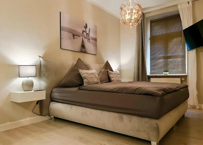 3-raum * Weimar (Thuringia)